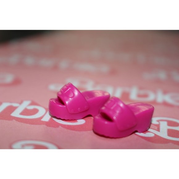 Barbie Shoes | Barbie Shoes| Teresa Spanish Teacher Pink Shoes | Toys R Us Exclu - Picture 2 of 2